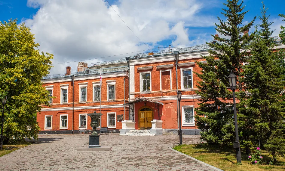 Улица Льва Толстого