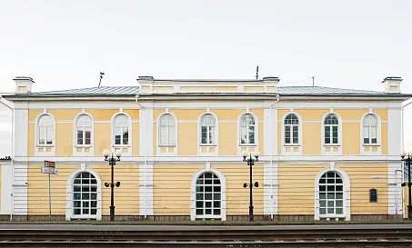 Здание инструментального магазина