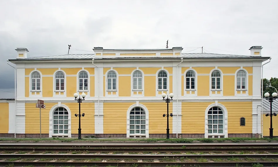 Здание инструментального магазина