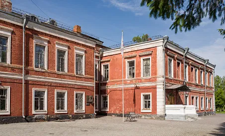 Усадьба Е. П. Аларовского (Оларовского)