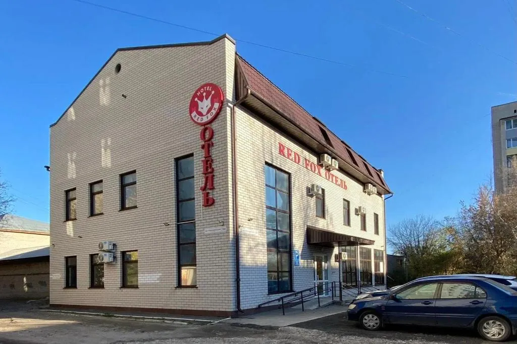 Отель Red Fox
